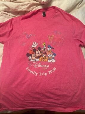 Disney Pink 'Family Trip 2026' Short Sleeve Tee